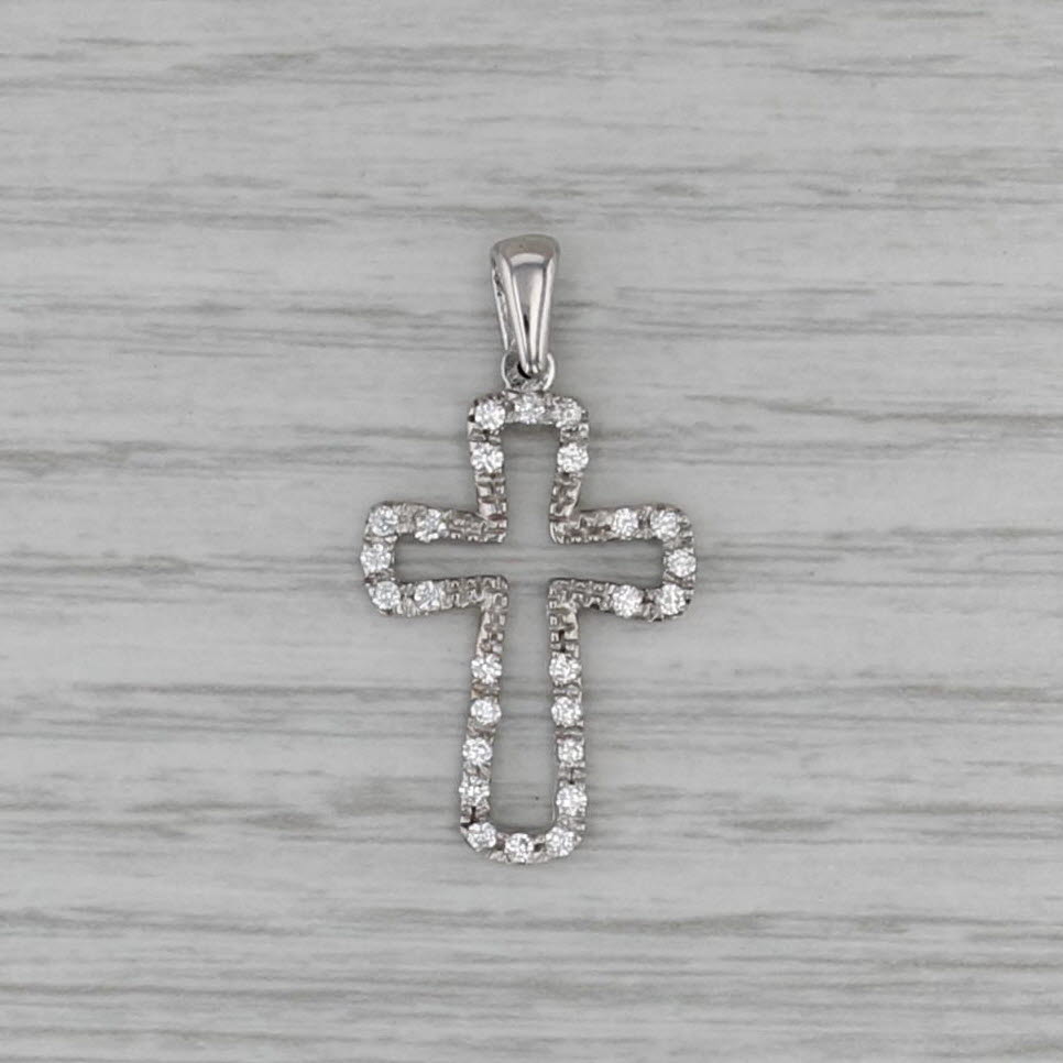 0.24ctw Cubic Zirconias Openwork Cross Pendant 18k White Gold Religious Jewelry