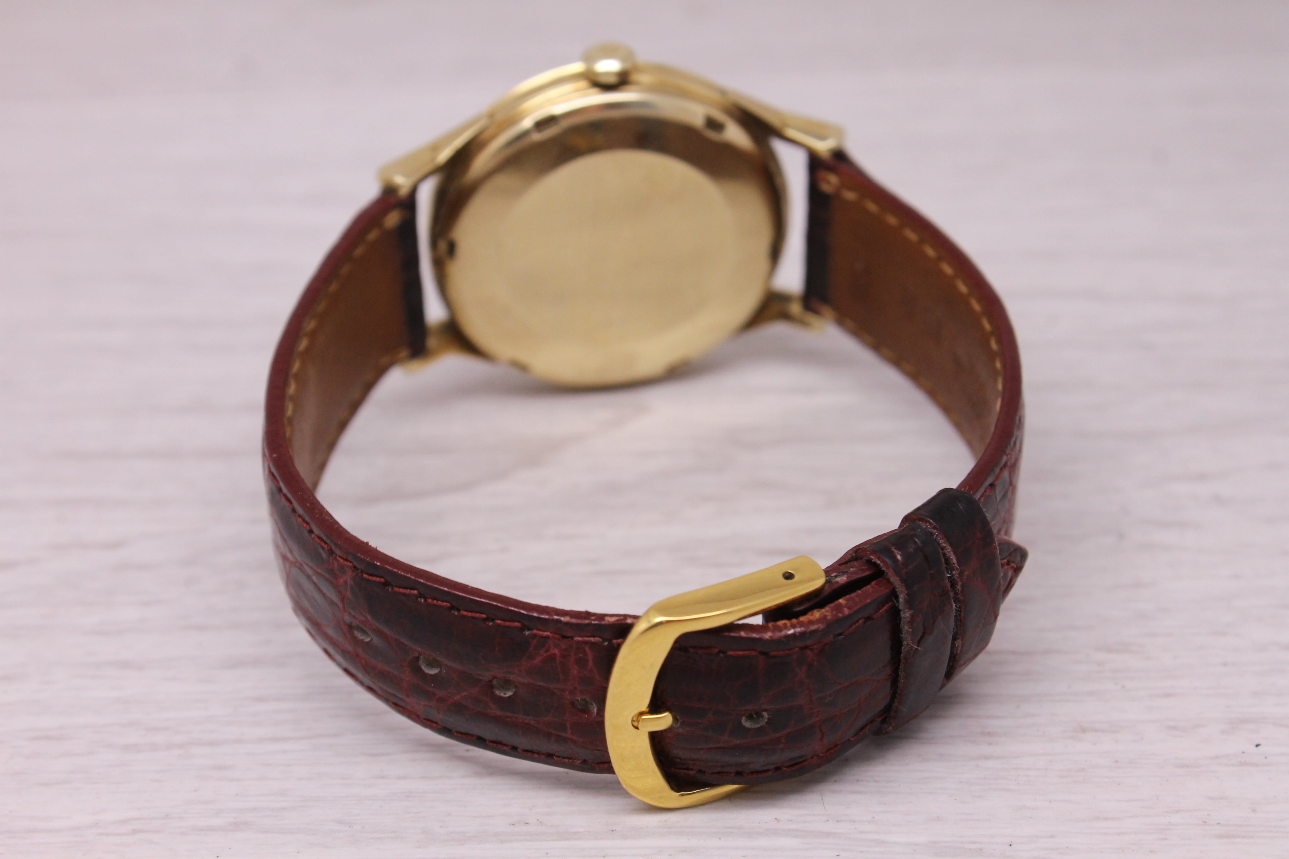 Vintage 1967 Omega Constellation 14k Solid Gold 168.005 Dogleg w/ Tiffany Dial