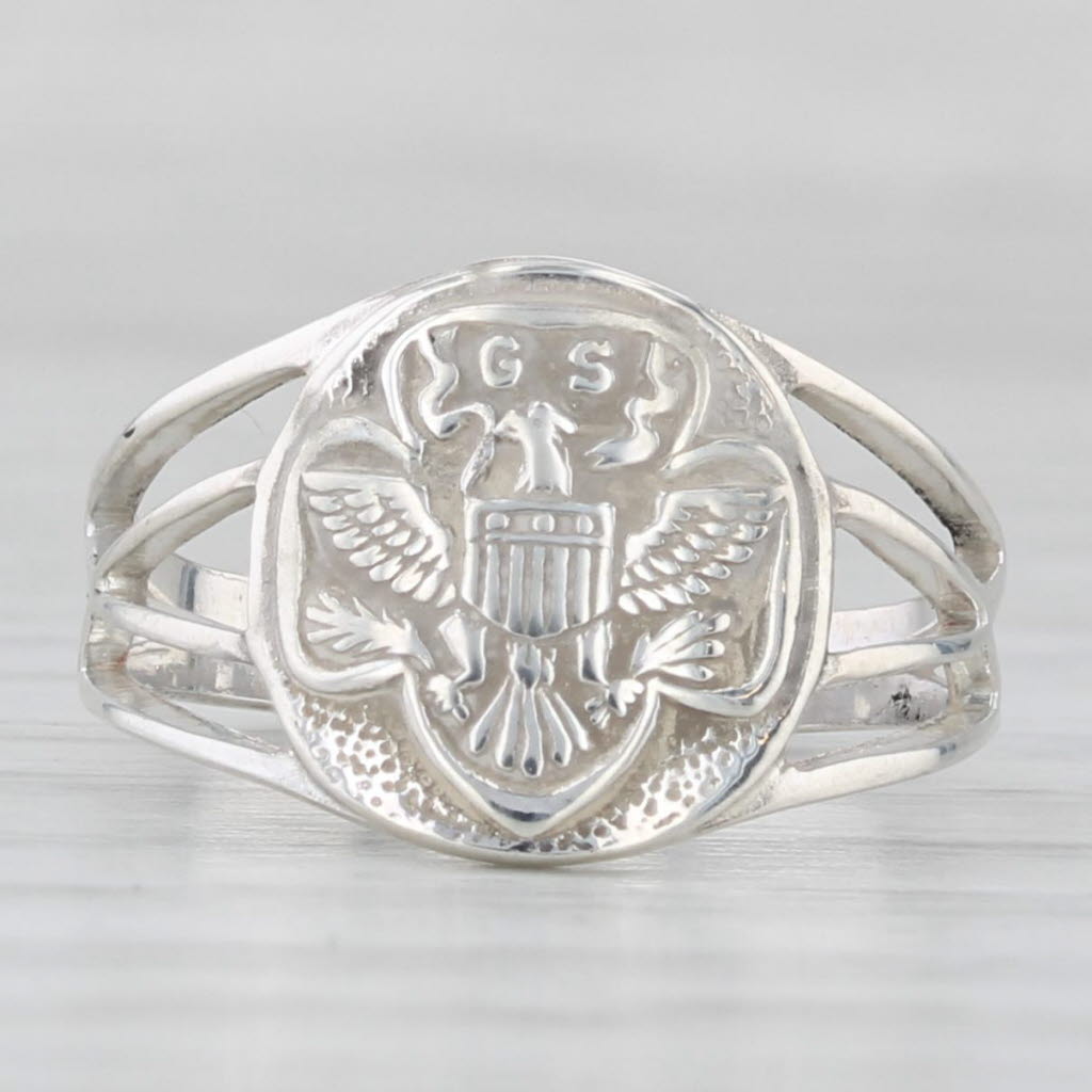 Light Gray Girl Scouts Badge Signet Ring Sterling Silver Size 4