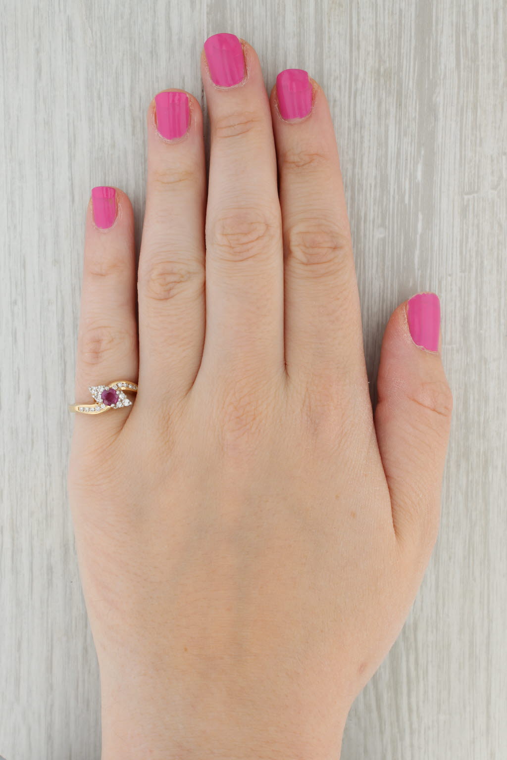 Tan 0.83ctw Ruby Diamond Bypass Ring 14k Yellow Gold Size 6.75 Engagement
