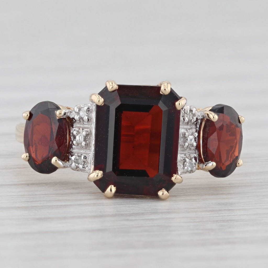 Light Gray 3.60ctw Garnet Diamond Ring 10k Yellow Gold Size 6 3-Stone