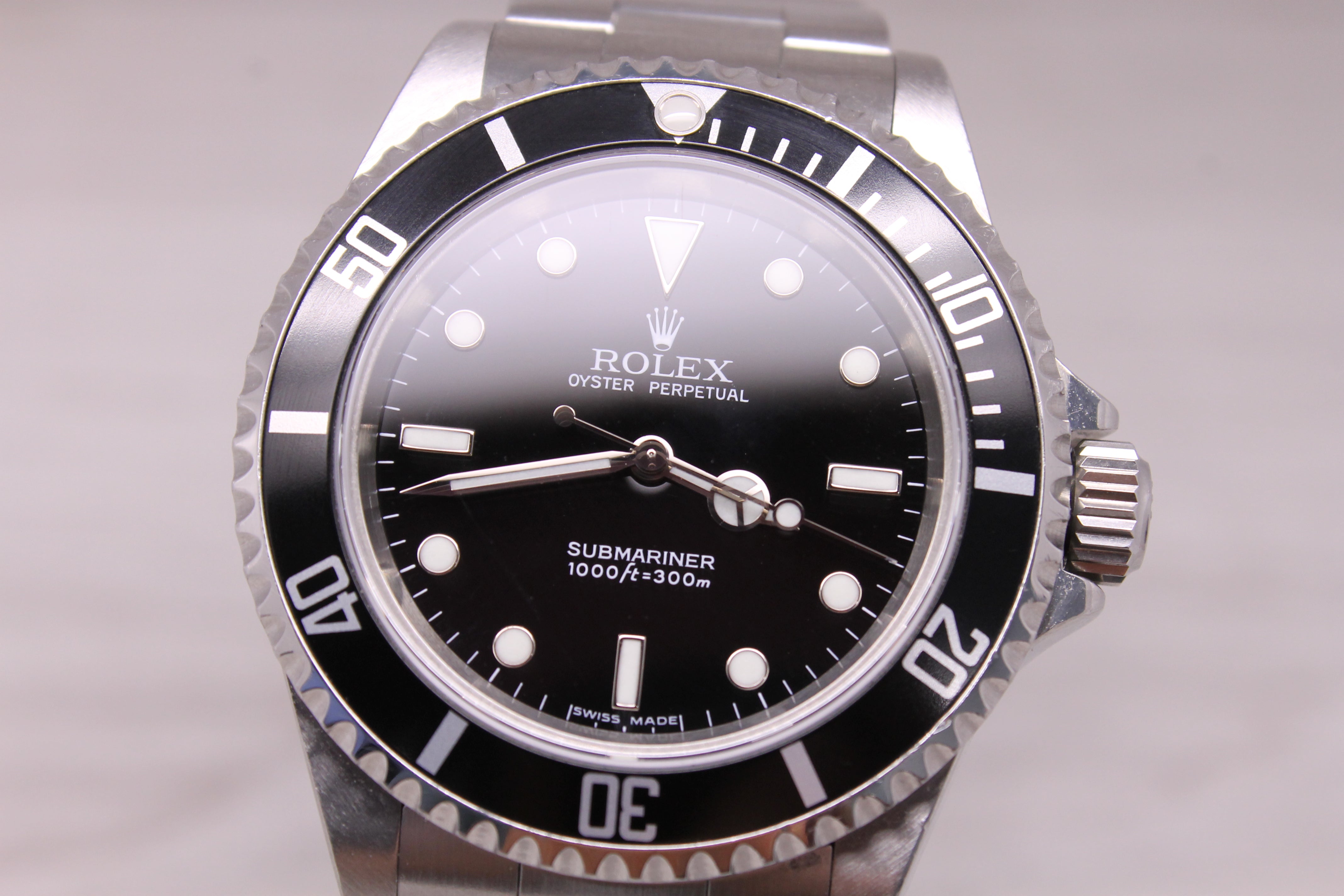 Rolex Submariner 14060M Men 40mm Steel Automatic Divers Watch Box Papers No Date