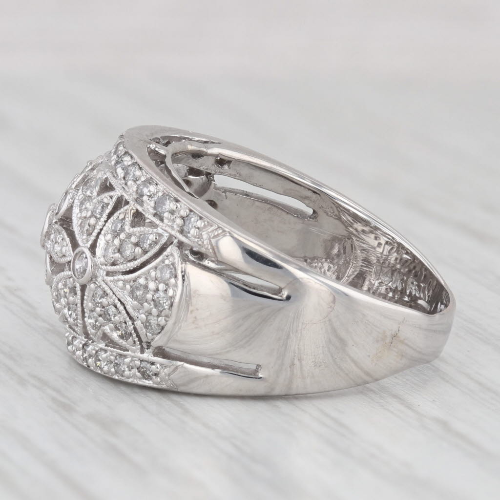 Light Gray 0.75ctw Diamond Flowers Ring 14k White Gold Size 8.25 Floral