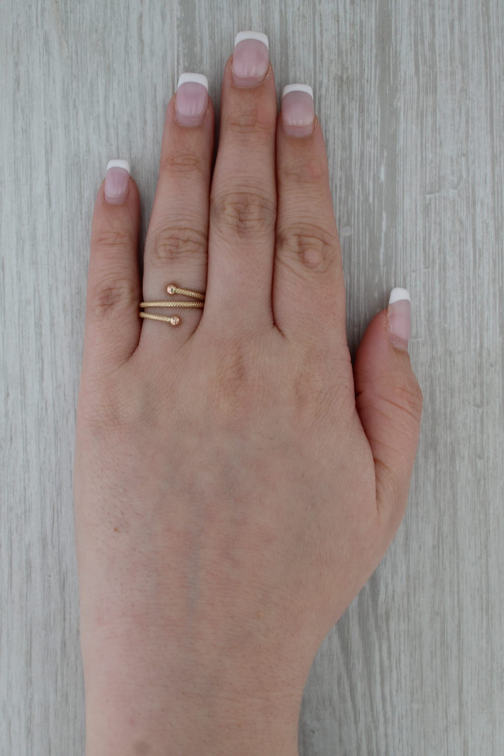 Coiled Bypass Ring 14k Yellow Gold Size 6.5 Bead Accented Etched Band