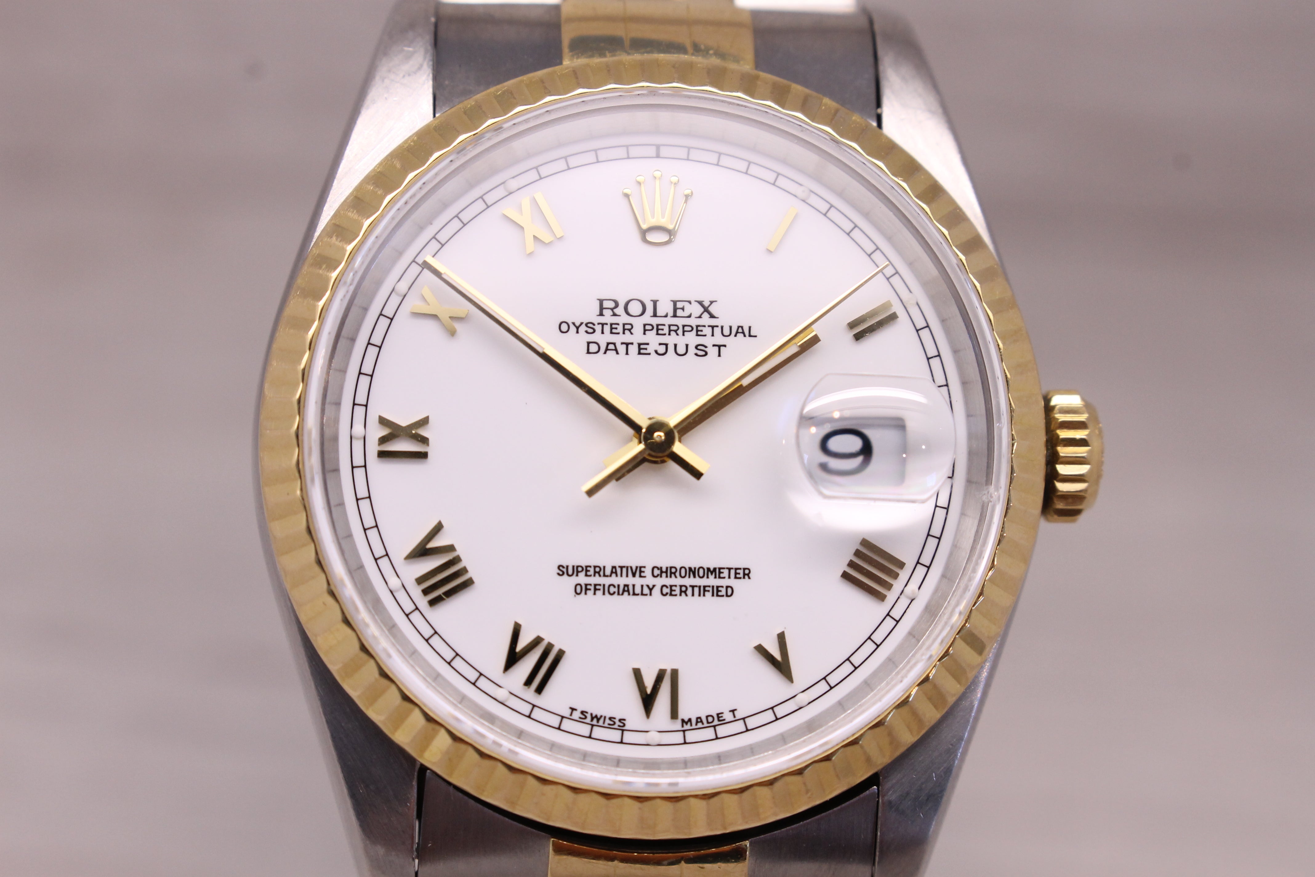 Vintage 1995 Rolex Datejust 16233 Mens 18k & Steel Automatic Watch w Box Papers