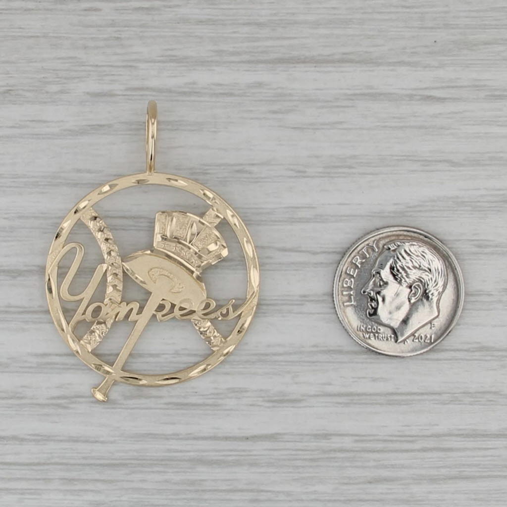 Yankees Pendant 14k Yellow Gold MLB Baseball Souvenir Bata Hat Logo