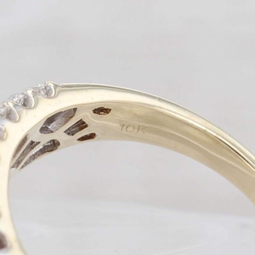 Light Gray 2.12ctw Diamond Princess Halo Engagement Ring 10k Yellow Gold Size 7.25
