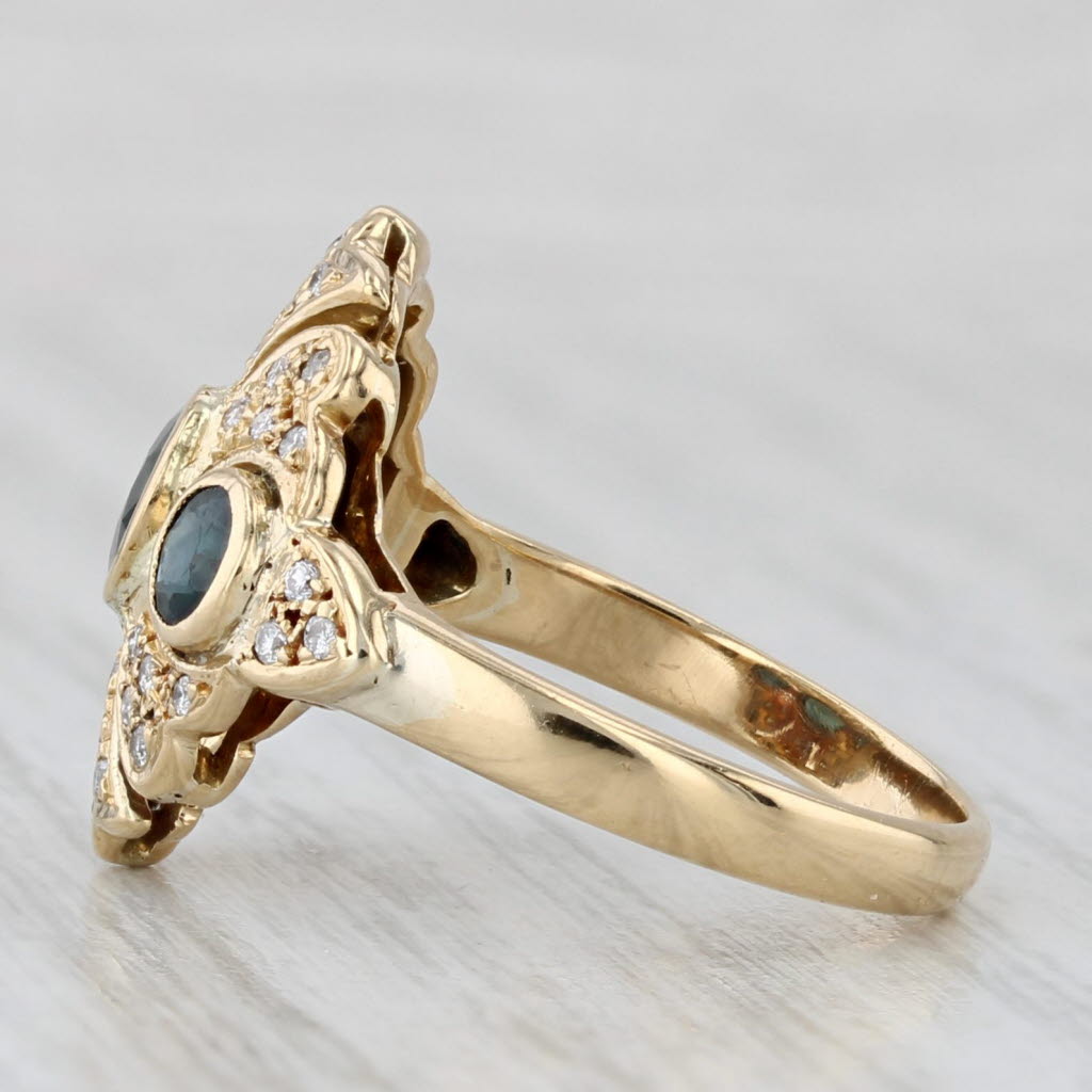 Light Gray Vintage 1.42ctw Blue Sapphire 3-Stone Ring 18k Yellow Gold Size 6