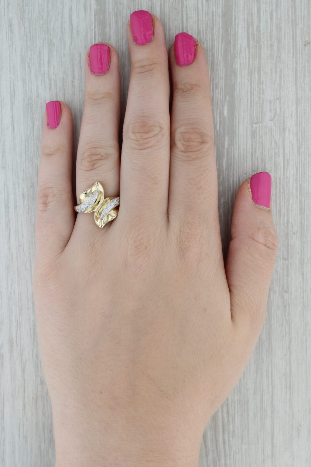 Dark Gray 0.15ctw Diamond Bypass Ring 14k Yellow Gold Size 8