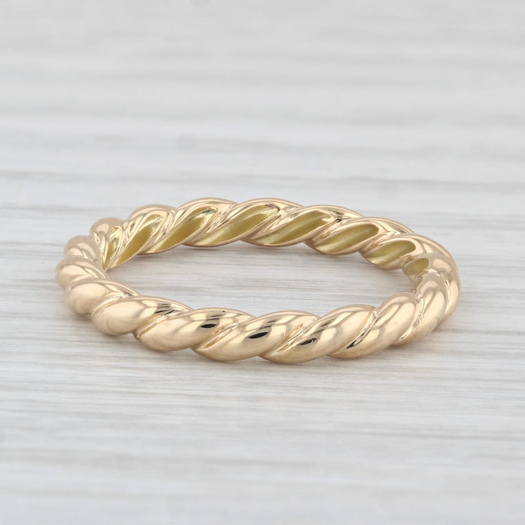 Light Gray David Yurman Gold Cable Ring 18k Yellow Gold Size 5 Stackable Band Box Cloth