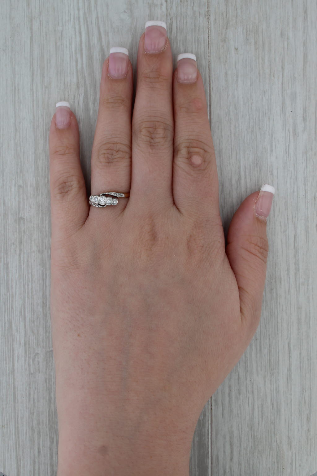 0.14ctw Diamond Bypass Ring 18k Gold Platinum Size 8.5 Wedding Anniversary