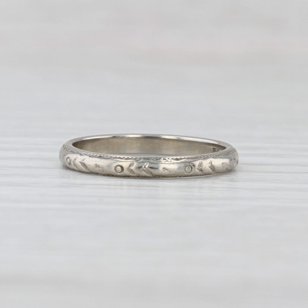 Floral Engraved Wedding Ring 18k White Gold Woods Art Deco Size 5.5 Band
