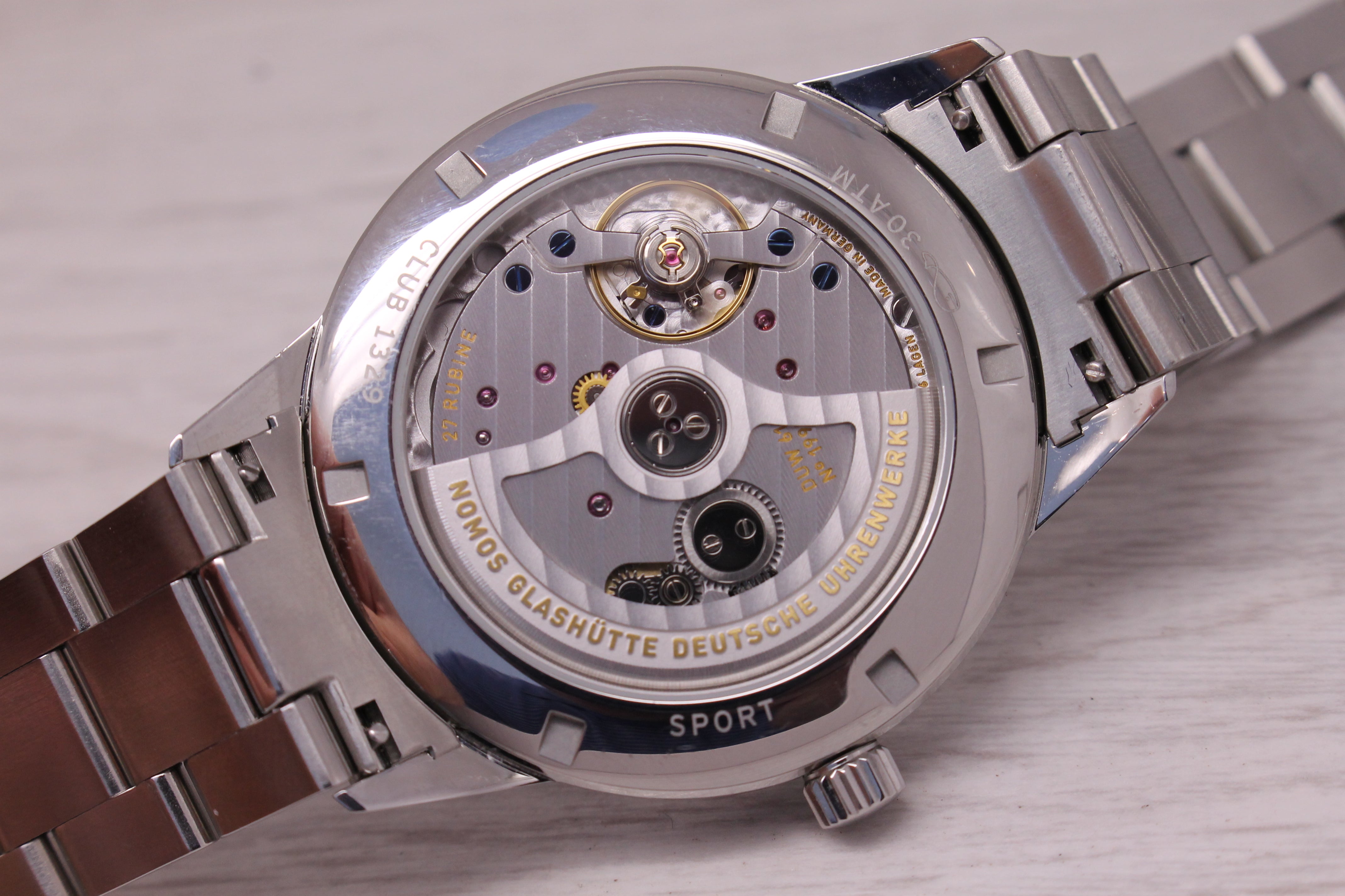 Nomos Glashutte Club Sport Neomatik 42 Mens Steel Automatic Watch w Bracelet Box
