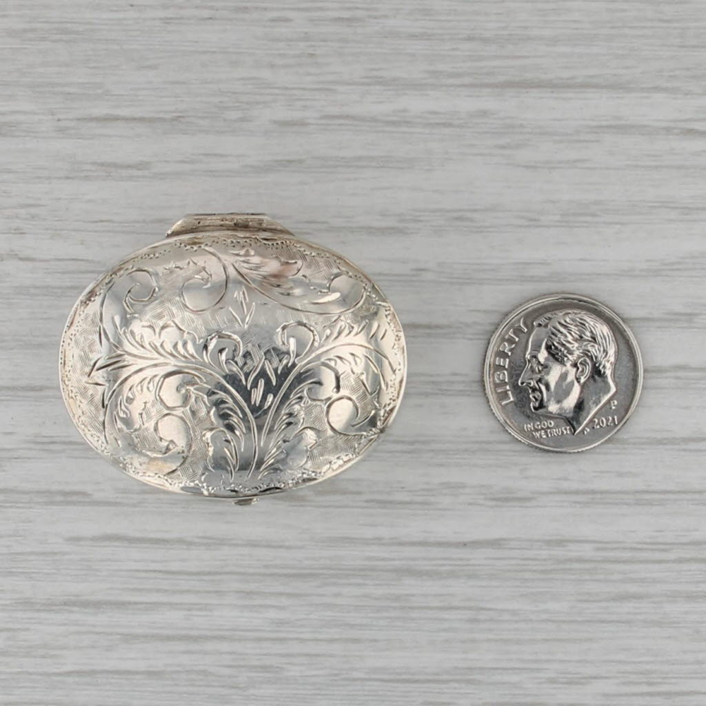 Sterling Silver Snuff / Pill Box Engravable Vintage Ornate Floral Pattern Opens