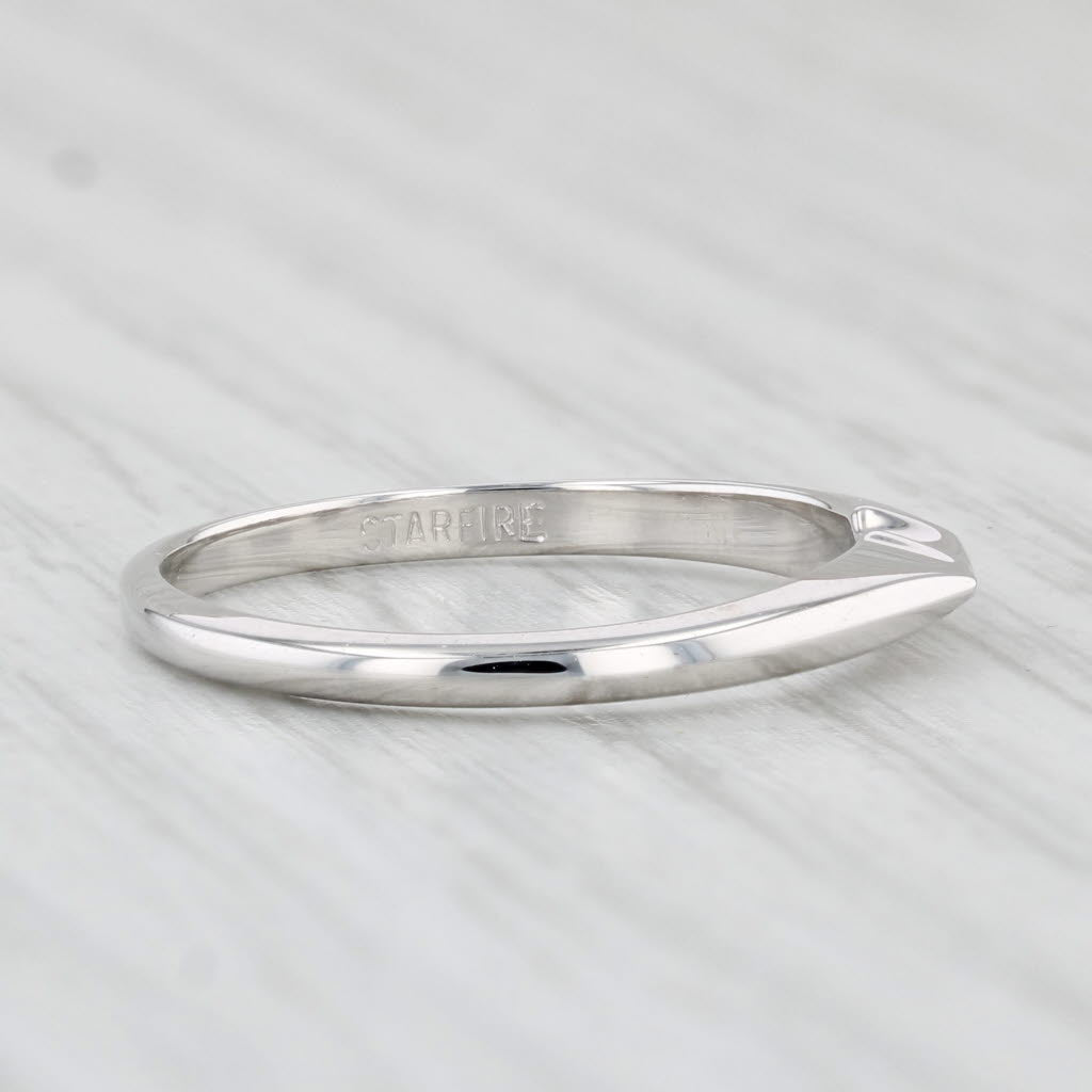 Light Gray Wedding Band Guard Ring 14k White Gold Size 6 Contoured Center