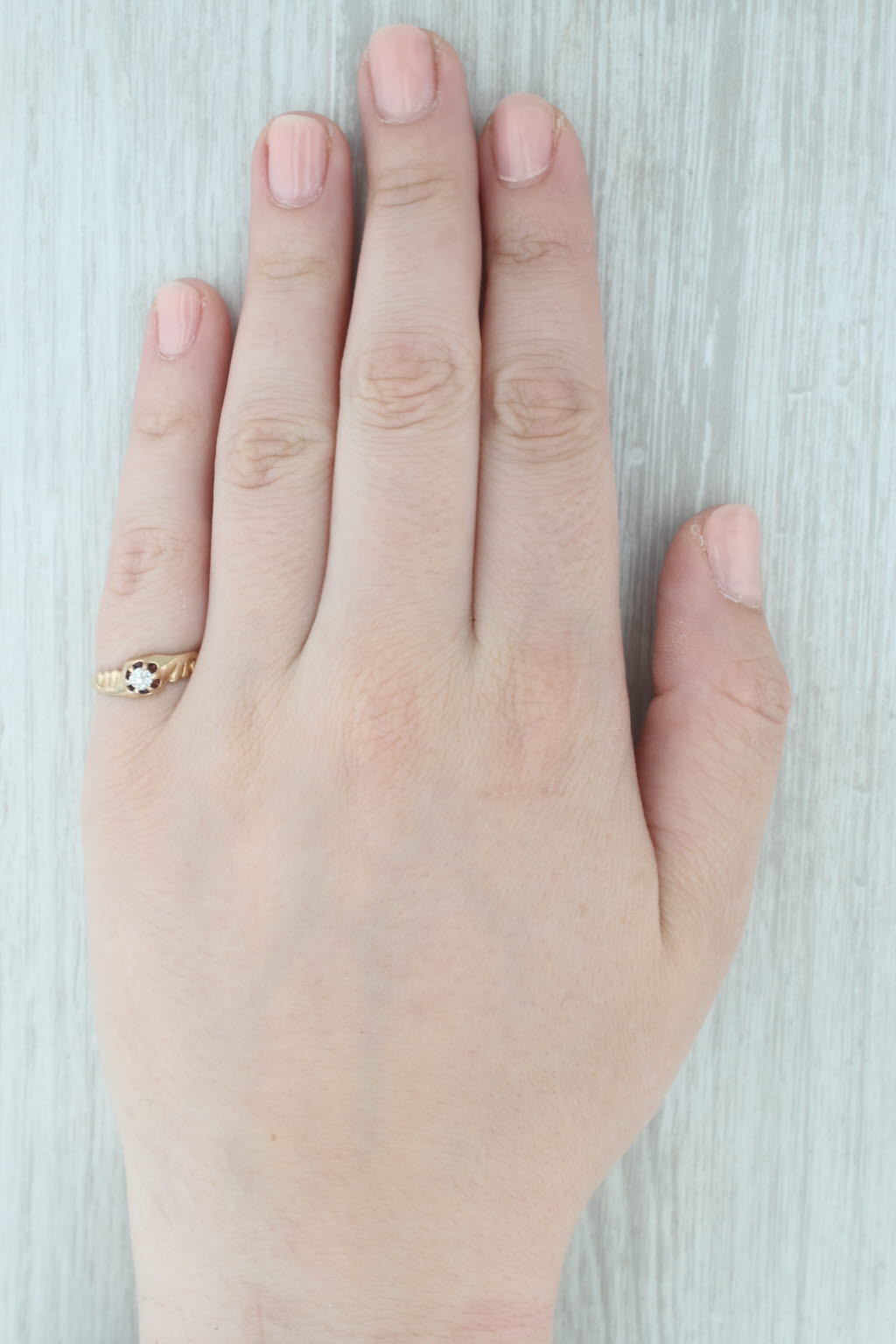 Gray Antique 0.15ct Diamond Solitaire Engagement Ring 14k Yellow Gold Size 7