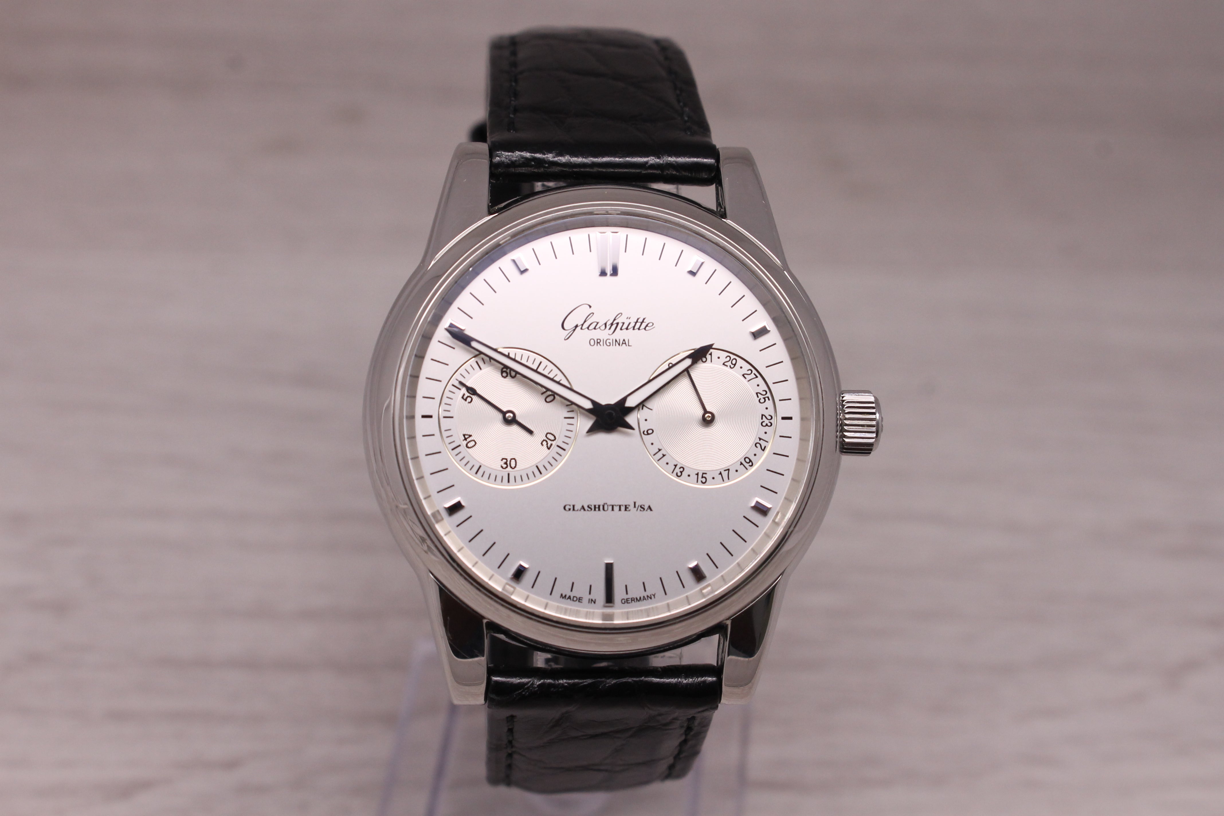 Rosy Brown Glashutte Senator 39mm Steel Mens Automatic Calendar Watch 1-39-58-02-02-04