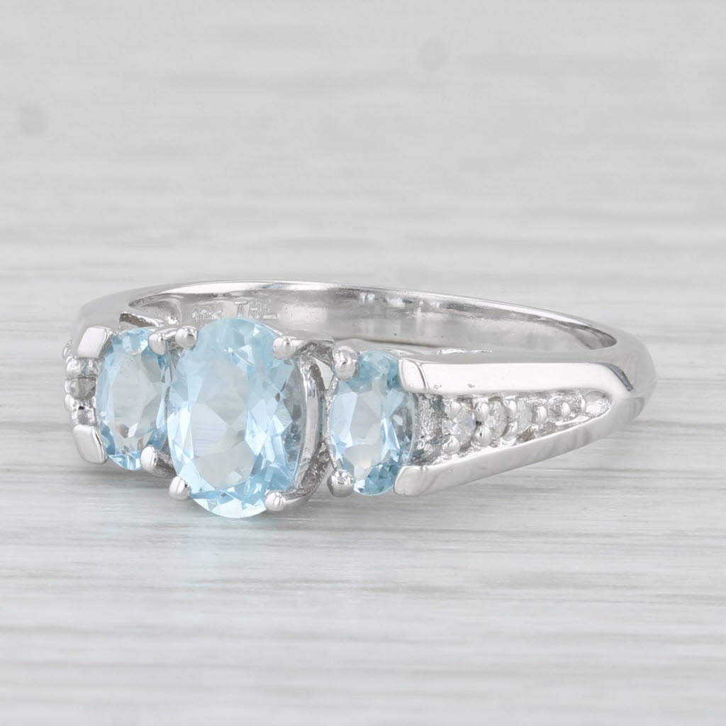 Light Gray 1.21ctw Oval Aquamarine Diamond Ring 10k White Gold Size 7.25 3-Stone