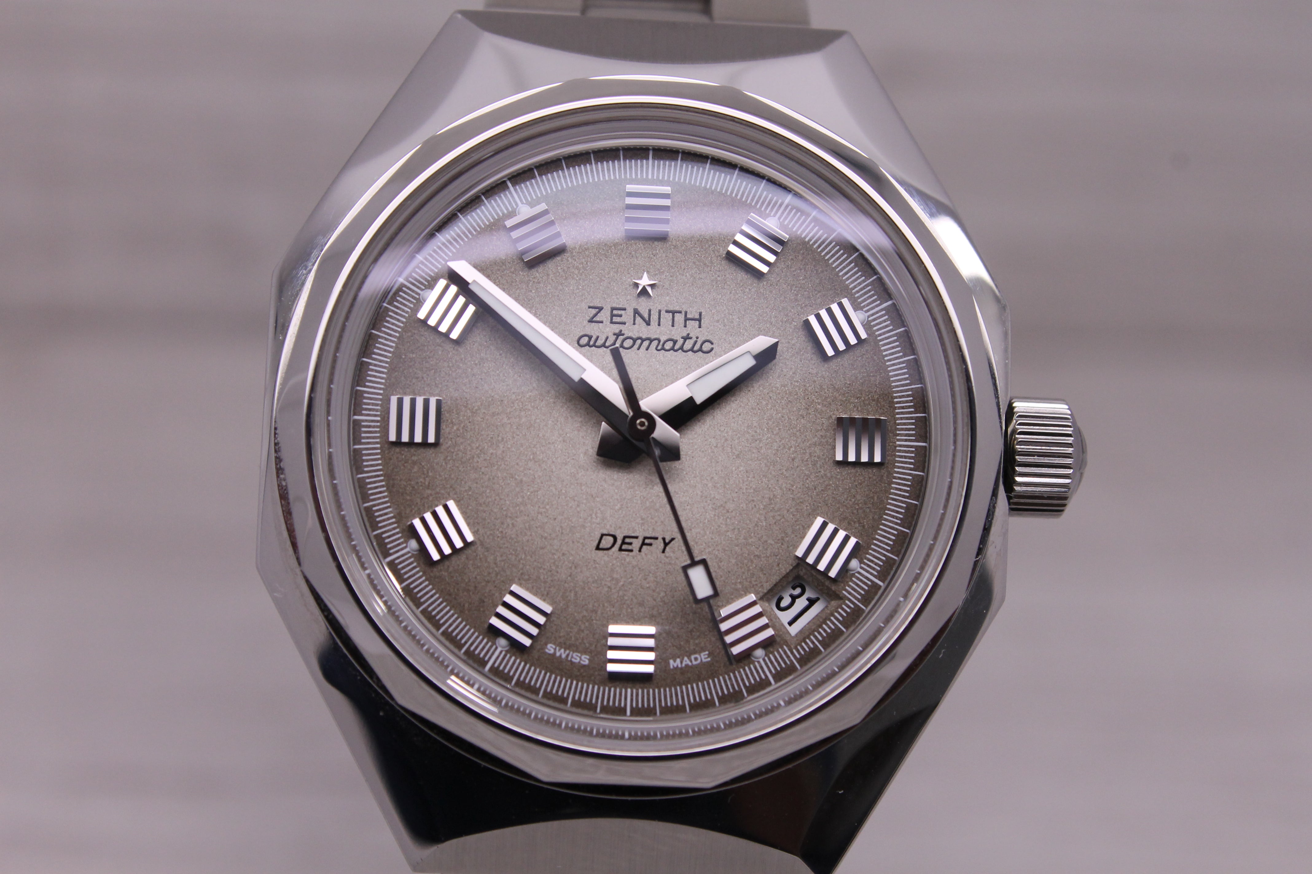 Zenith Defy Revival A3642 Mens 37.5mm Automatic Divers Watch Boutique w Band Box