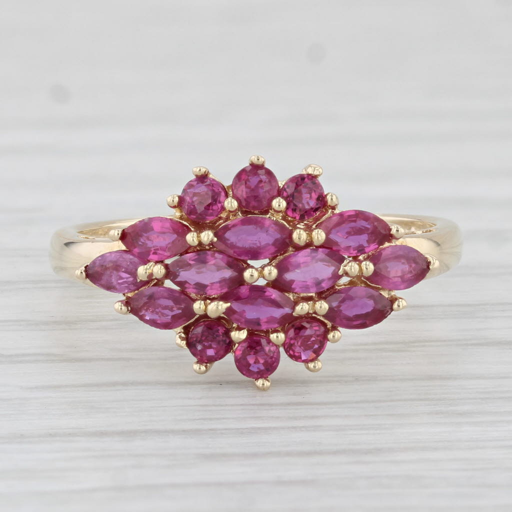 Light Gray 1.87ctw Red Ruby Cluster Ring 14k Yellow Gold Size 8.5