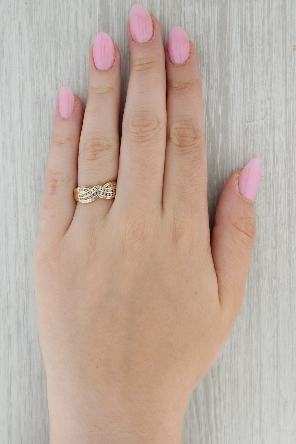 Dark Gray 0.19ctw Diamond Contoured V Ring 10k Gold Stackable Band Wedding Anniversary