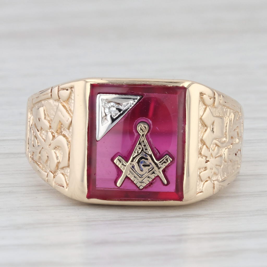Light Gray Masonic Nugget Signet Diamond Synthetic Ruby 10K Yellow Gold Ring Size 12