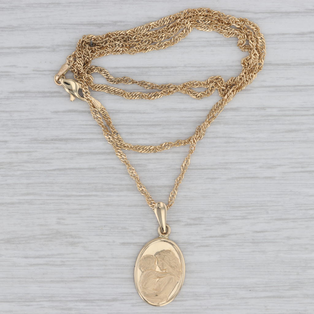 Gray Mother & Child Cameo Pendant Necklace 18k Gold 22.5" Singapore Chain Milor Italy