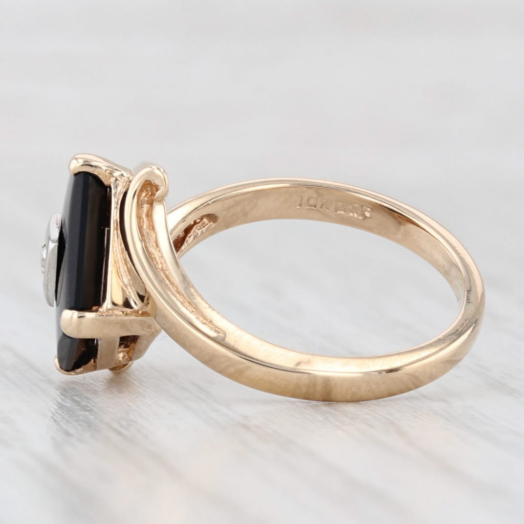 Light Gray Onyx Diamond Bypass Signet Ring 10k Yellow Gold Size 6.5 Vintage