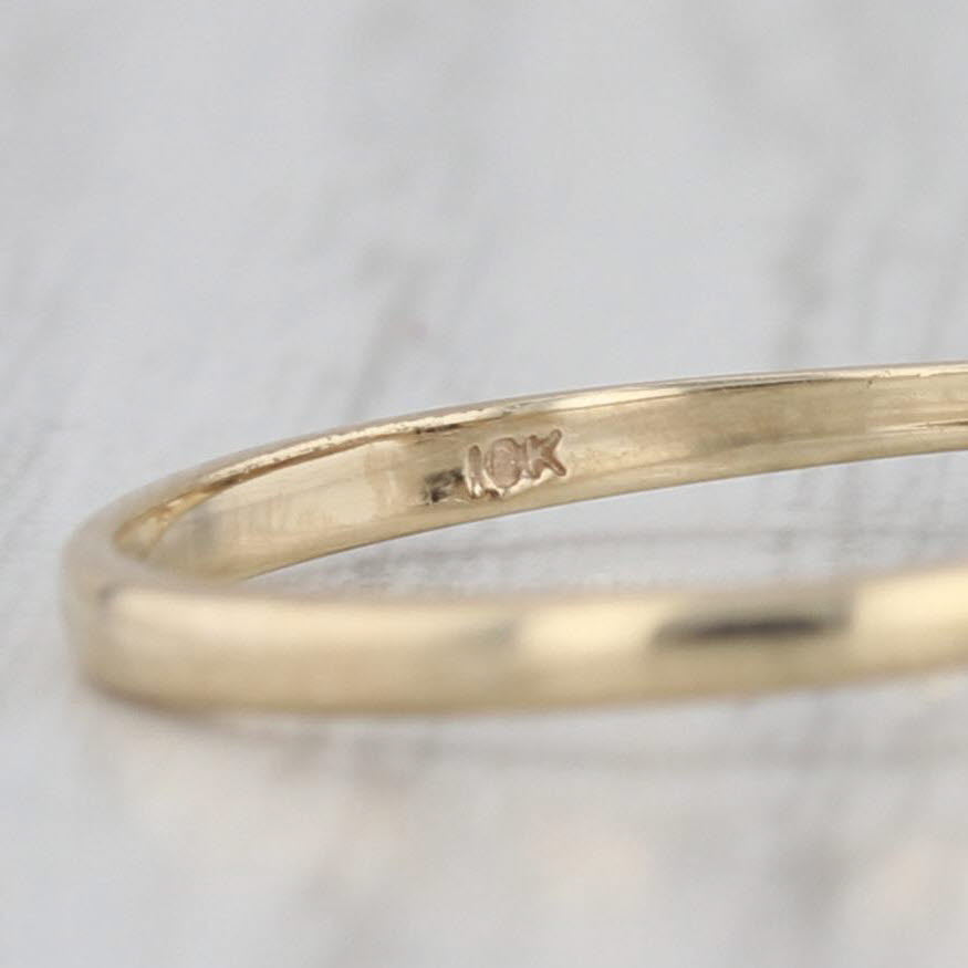 Onyx Diamond Ring 10k Yellow Gold Size 6.25