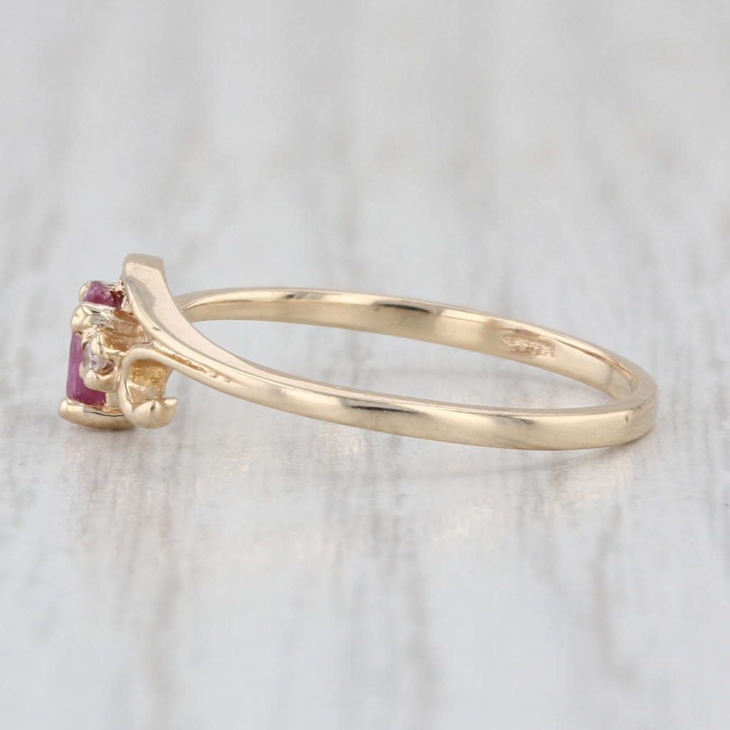 0.23ct Oval Ruby Solitaire Ring 10k Yellow Gold Size 6.25 Bypass