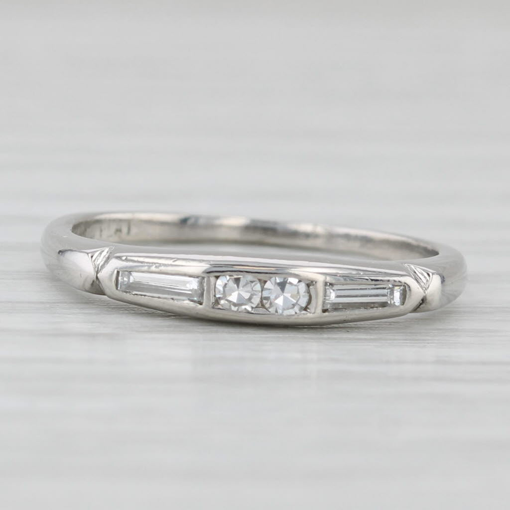 Light Gray 0.12ctw Diamond Wedding Band Platinum Size 5.75 Stackable Ring