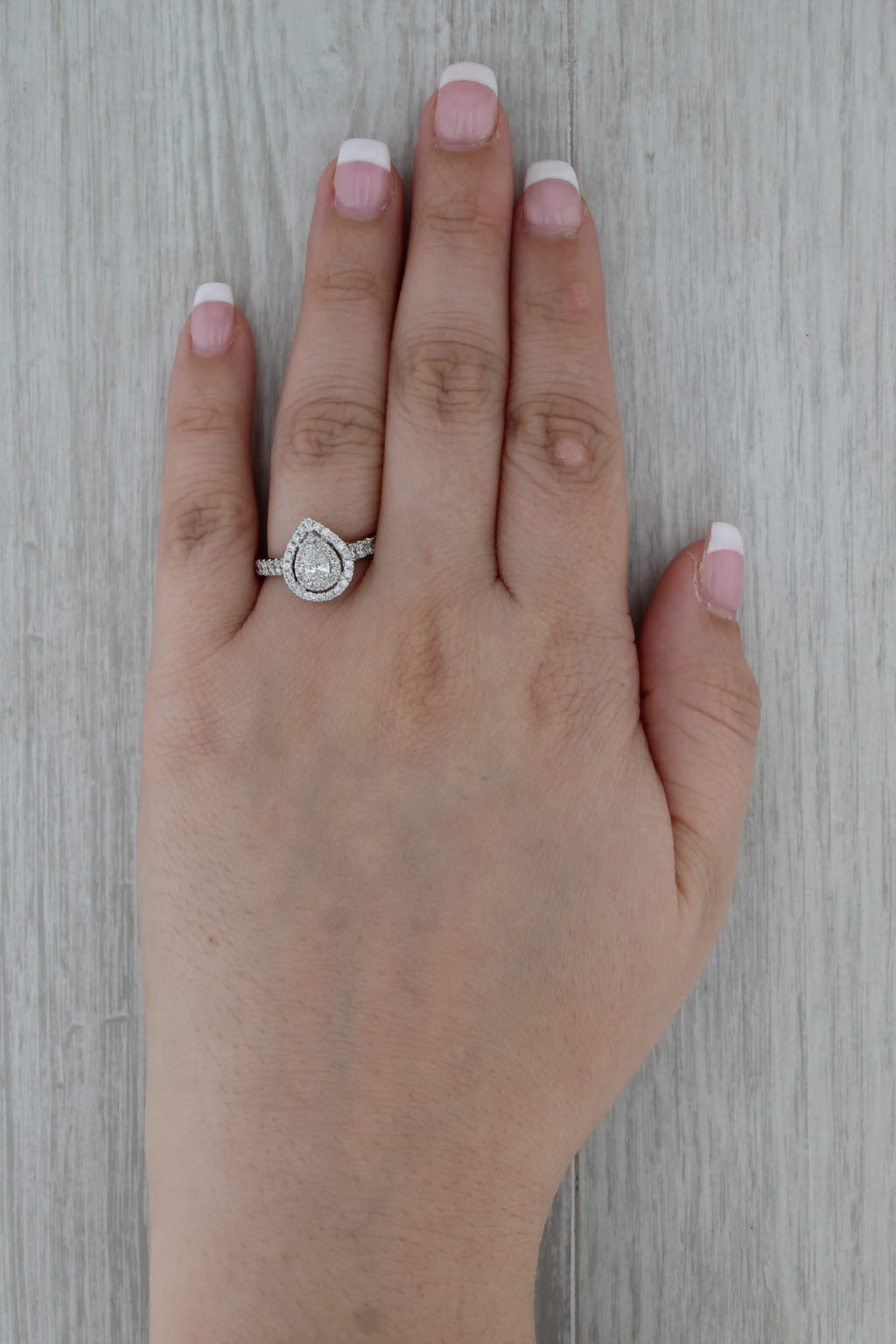 1ctw Pear Halo Engagement Ring 14k White Gold Size 8 Cathedral Band
