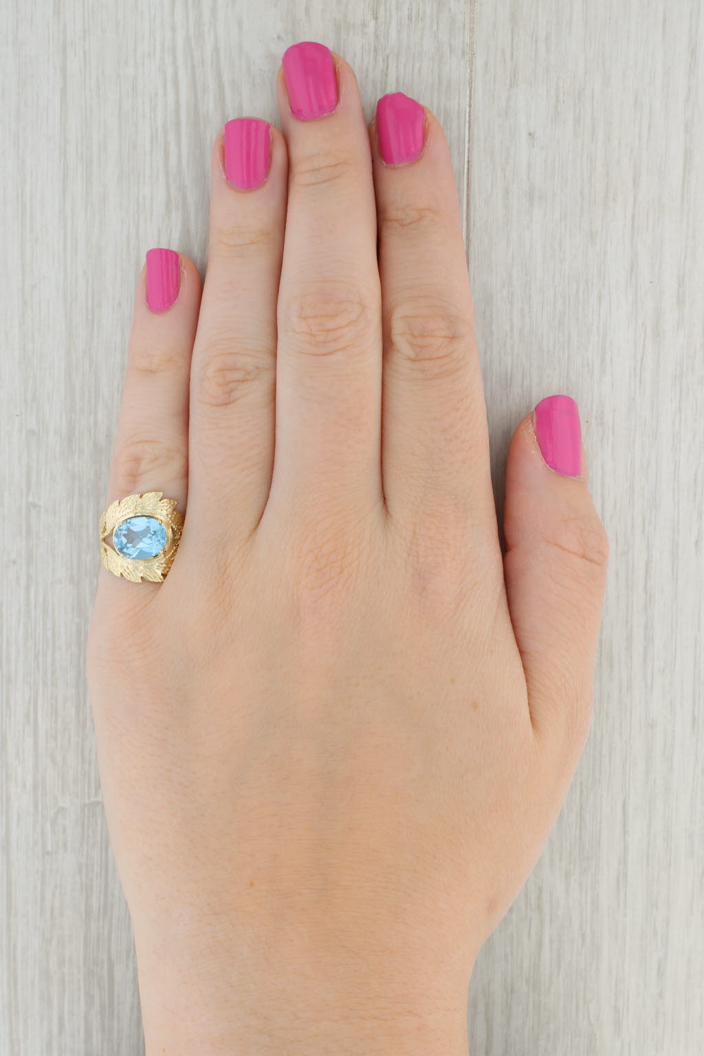 Gray Vintage Lab Created Blue Spinel Floral Ring 10k Gold Size 6.5 Oval Solitaire