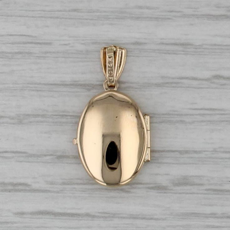 Diamond Star Ornate Photo Locket Pendant 14k Yellow Gold Opens Engravable