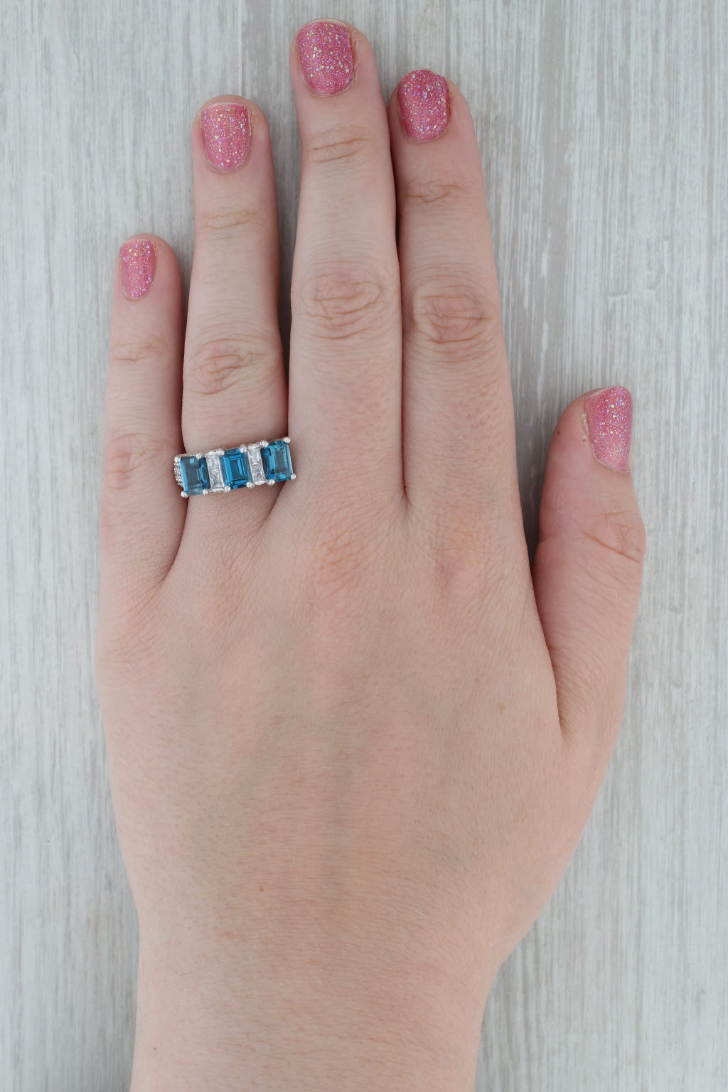 Dark Gray Judith Ripka Blue Topaz Sterling Silver Three Stone Ring Size 8