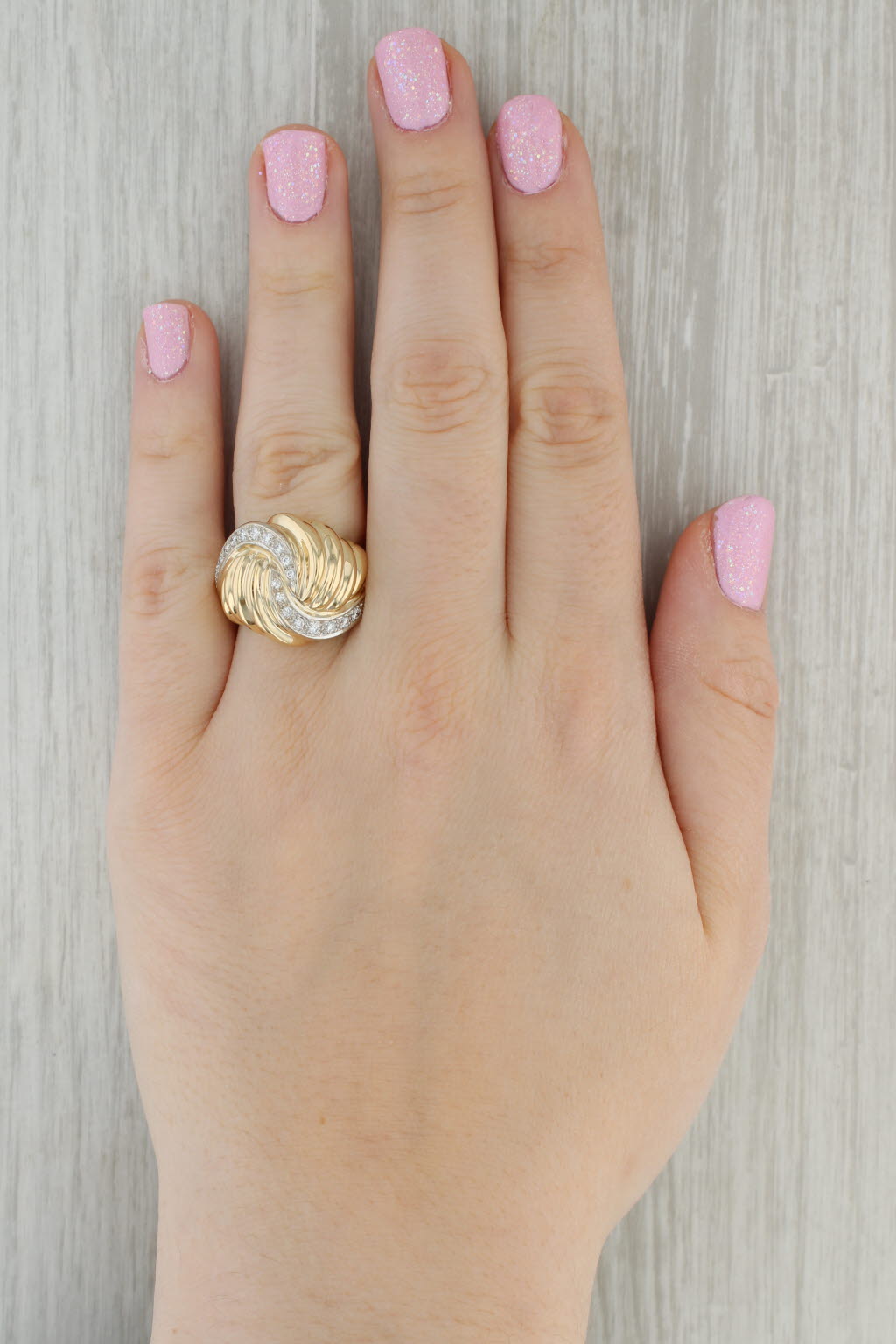 Dark Gray 0.40ctw Diamond Scalloped Knot Ring 14k Yellow Gold Size 8.5 Cocktail