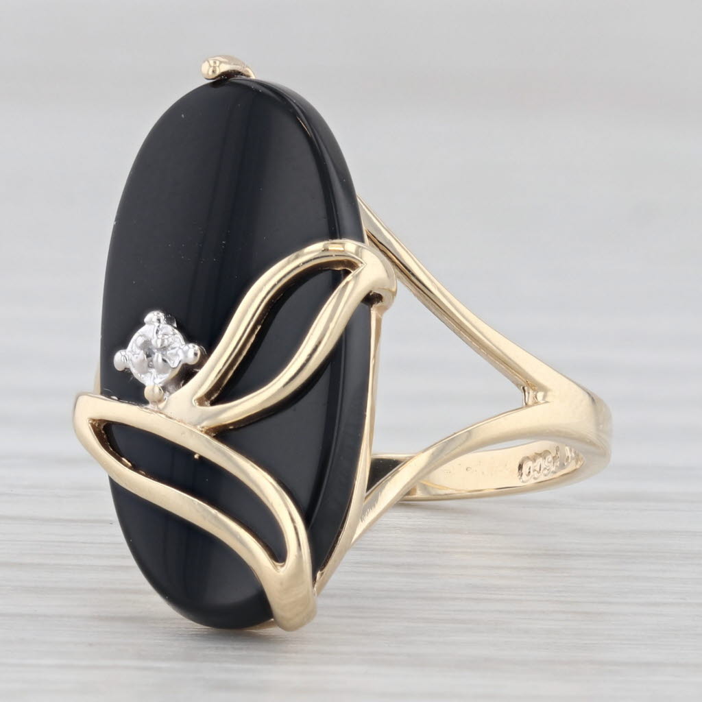 Light Gray Vintage Oval Onyx Flower Signet Ring 10k Yellow Gold Size 7