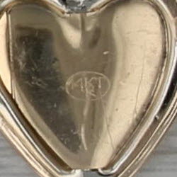 Mother of Pearl "I Love You" Heart Picture Locket Pendant 14k Yellow Gold Opens