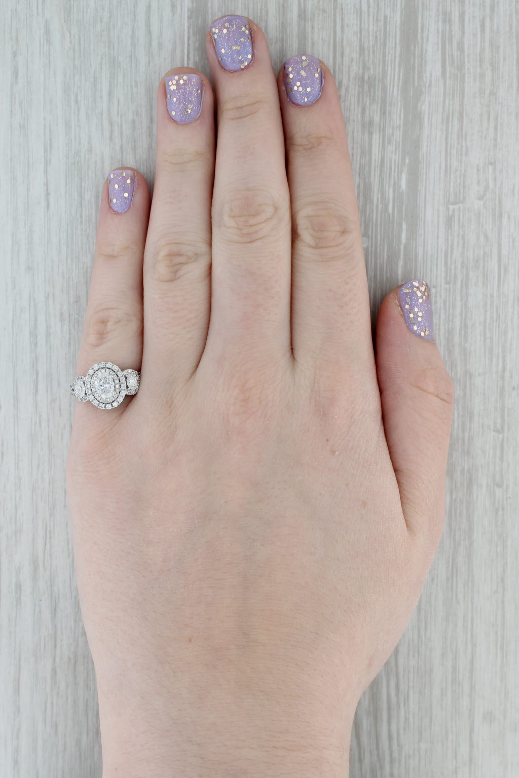 Gray Vera Wang 1.38ctw Oval Diamond Halo Engagement Ring 14k White Gold Size 5.25