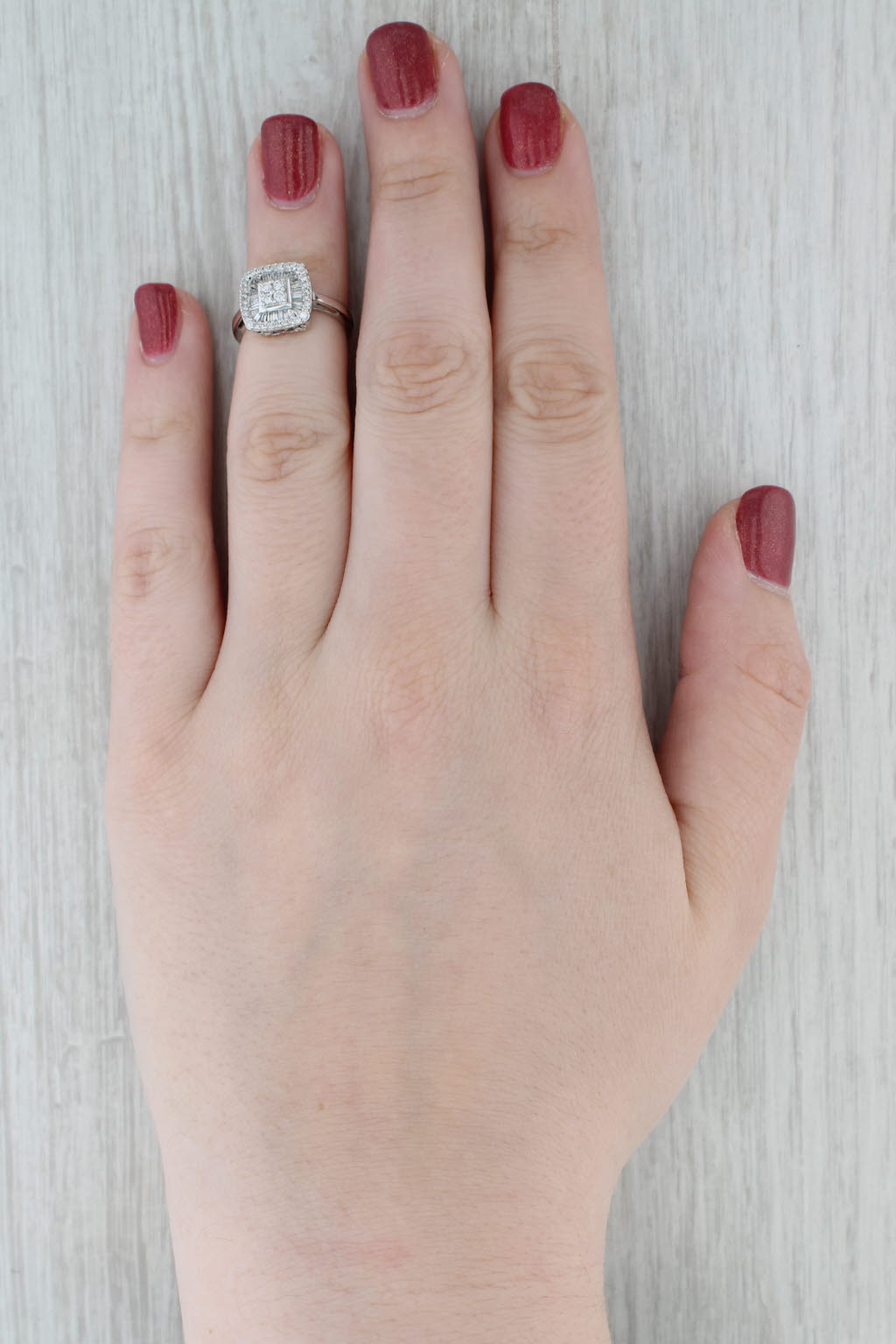 Gray 0.32tw Diamond Halo Engagement Ring 14k White Gold Size 3.75