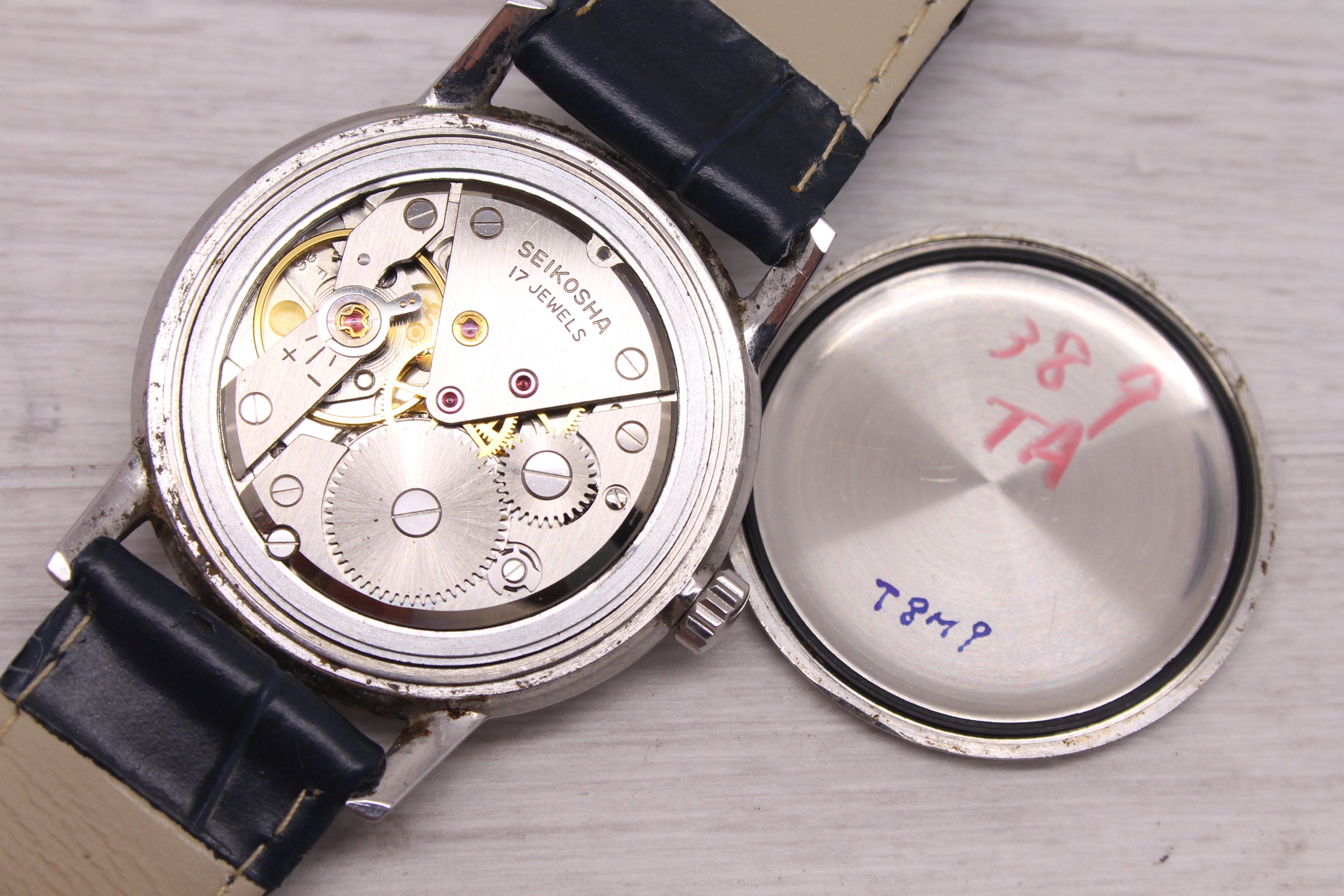Gray Vintage 1960s Seiko Champion 30 Waterproof Mens 35mm Steel Watch ORIGINAL J13040