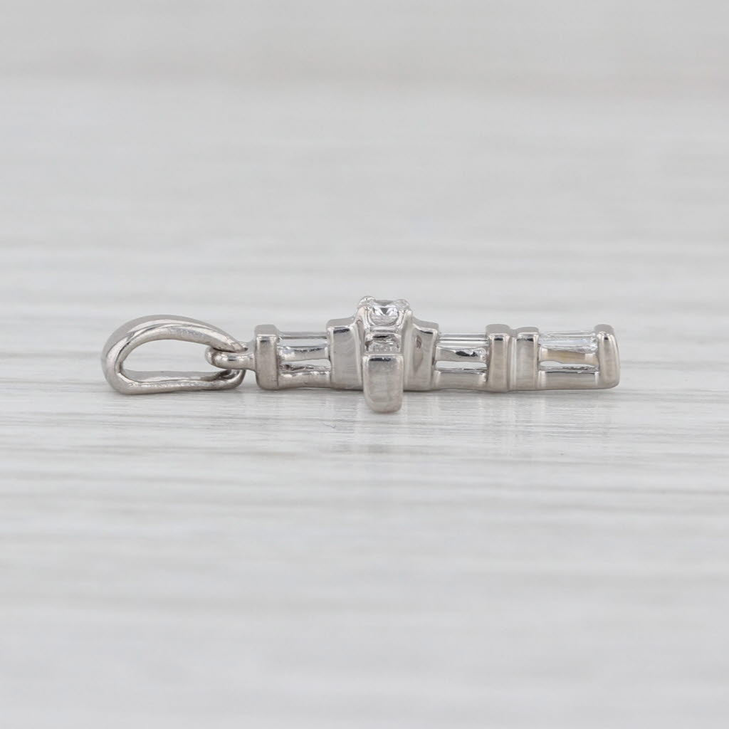 Small 0.15ctw Diamond Cross Pendant 950 Platinum