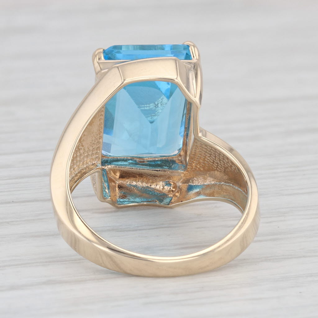 Light Gray 9.78ct Emerald Cut Solitaire Blue Topaz 10k Yellow Gold Ring Size 7