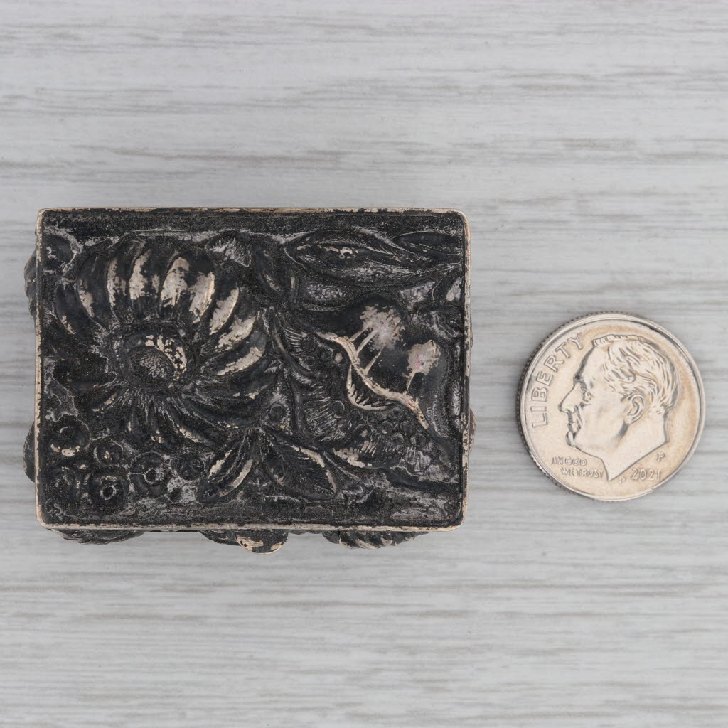 Gray Vintage Floral Repousse Shine Trinket Snuff Pill Box Sterling Silver Oxidized