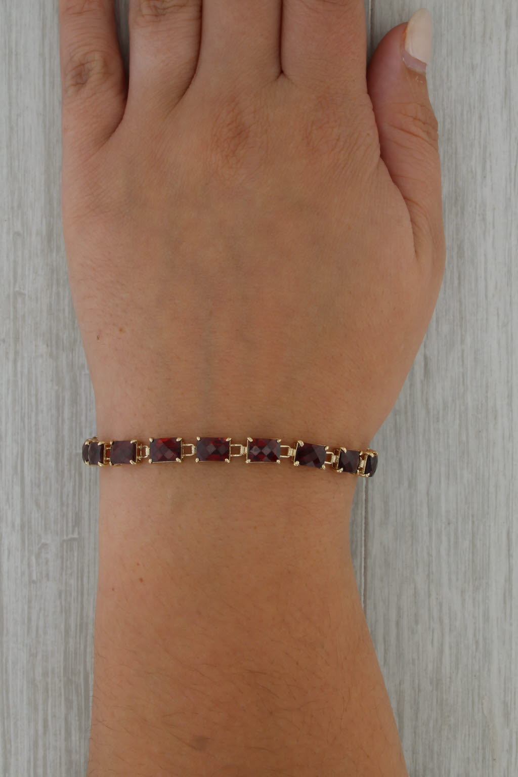 21ctw Garnet Tennis Bracelet 14k Yellow Gold Chinese Good Fortune 7.25"
