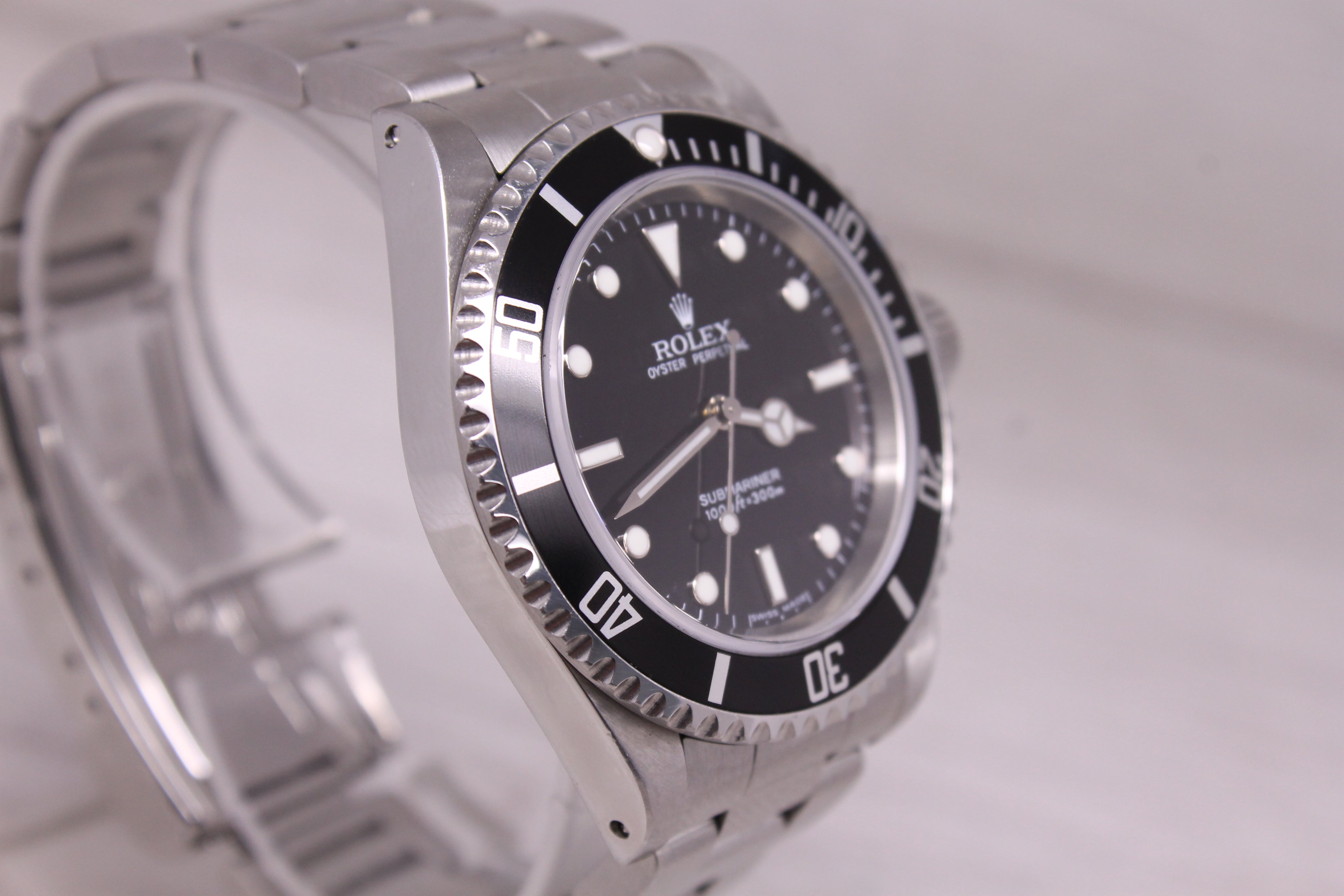 Rolex Submariner 14060M Men 40mm Steel Automatic Divers Watch Box Papers No Date