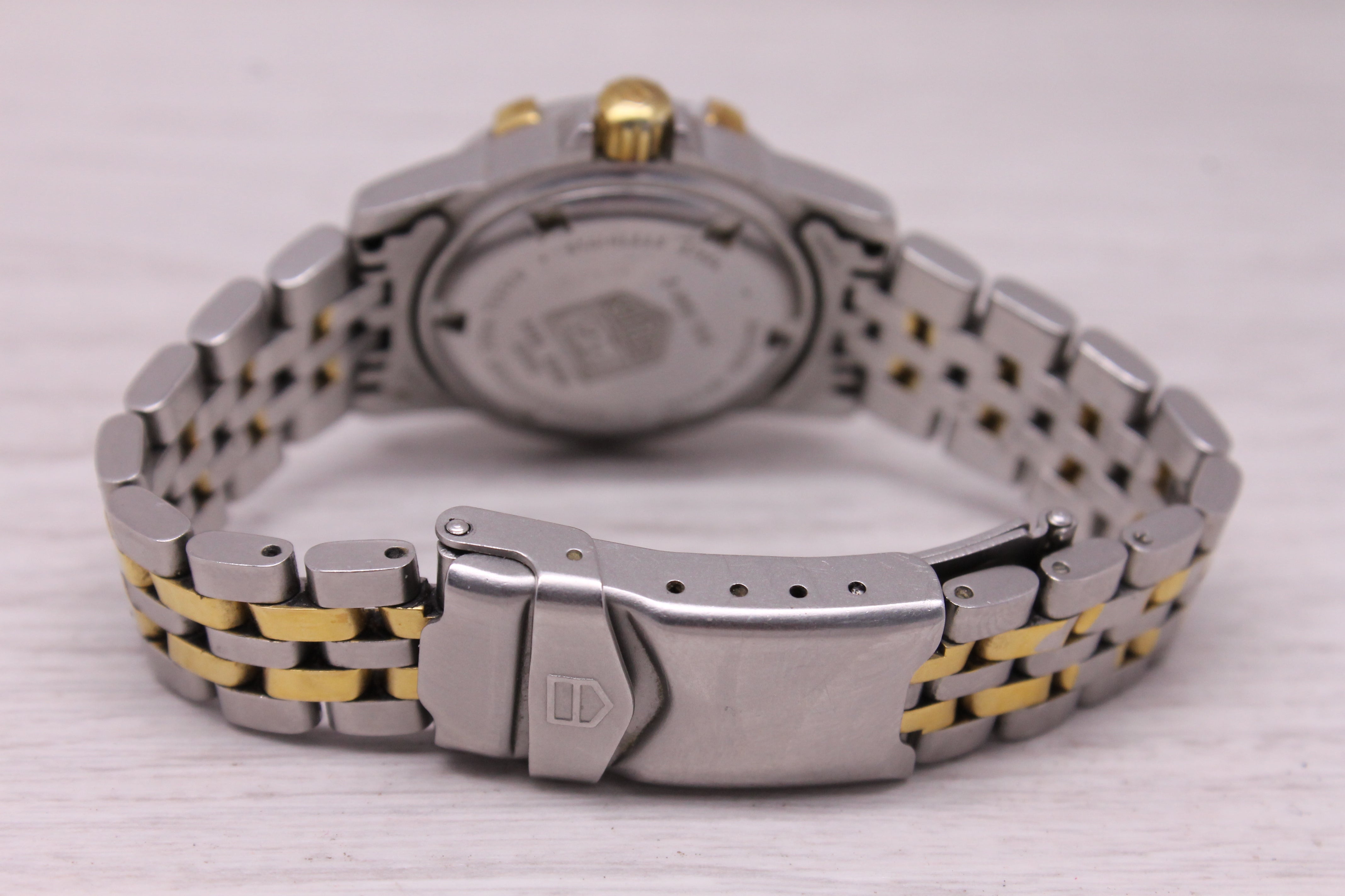 Tag Heuer Ladies Professional 28mm Steel Quartz Watch 955.708G Swiss Date
