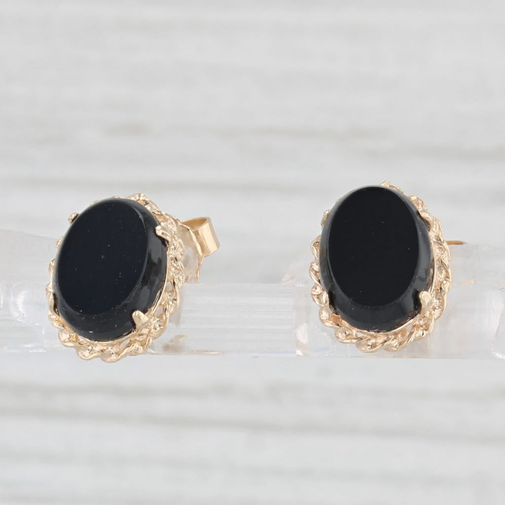 Light Gray Onyx Oval Cabochon Stud Earrings 14k Yellow Gold