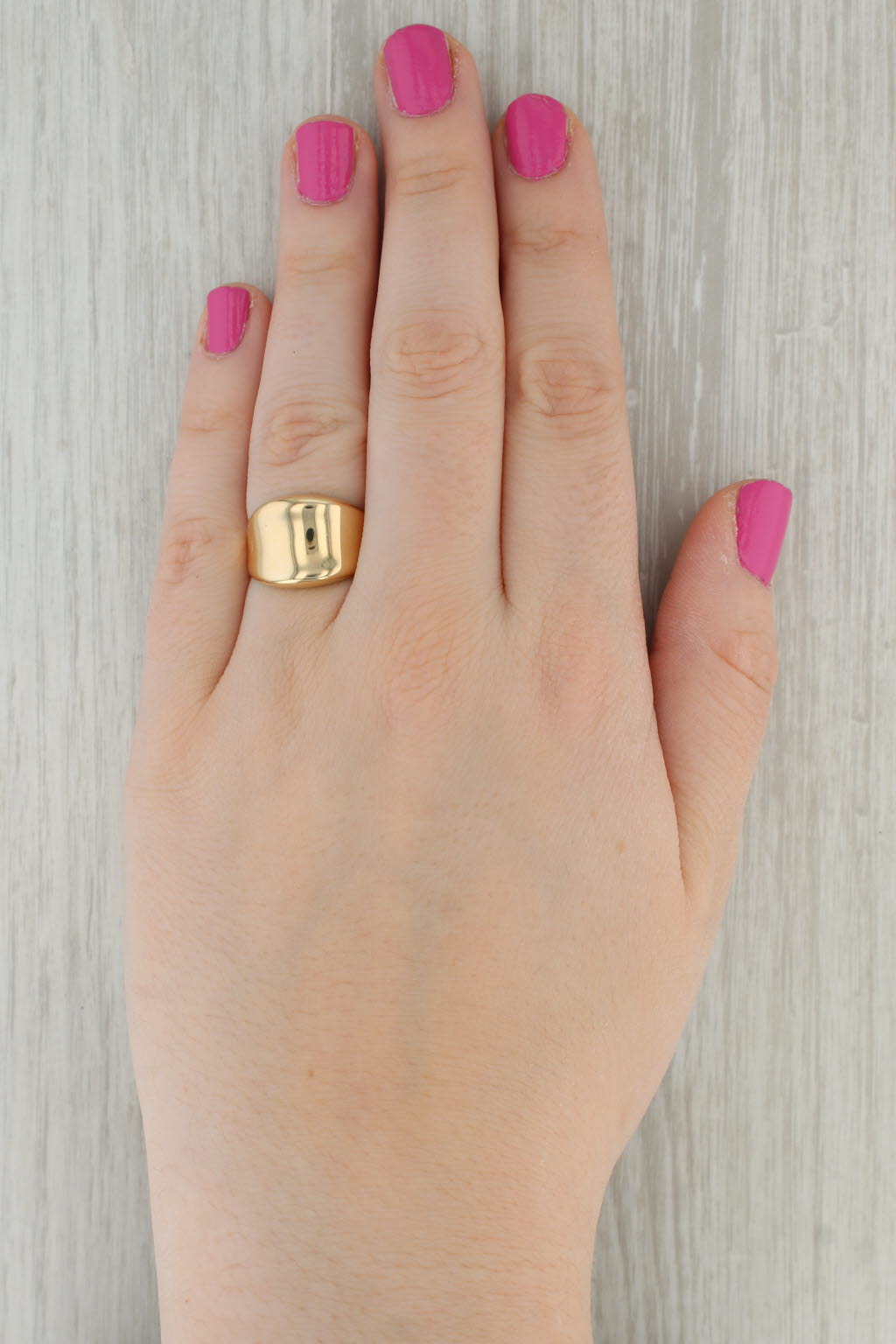 Tan Concave Gold Ring 14k Yellow Gold Size 8 Band