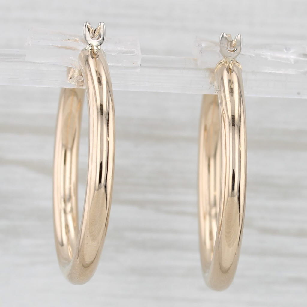 Light Gray Round Classic Hoop Earrings 14k Yellow Gold Snap Top 27.8 x 2.8mm